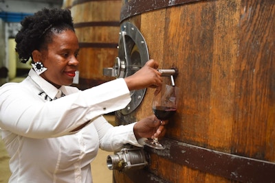 Ntsiki Biyelapouringwine Ntsiki Biyelapouringwine